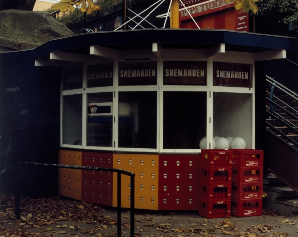 Forestillingen om Tivoli/ The Notion of Tivoli Forestillingen om Tivoli/ The Notion of Tivoli, 2000, photography, each 58 x 47 cm
Series of 32 photographies from abandoned amusementpark Tivoli in Copenhagen, DK
