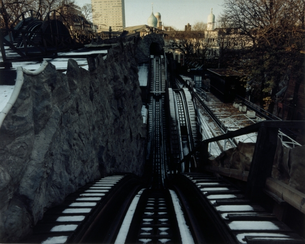 Forestillingen om Tivoli/ The Notion of Tivoli Forestillingen om Tivoli/ The Notion of Tivoli, 2000, photography, each 58 x 47 cm
Series of 32 photographies from abandoned amusementpark Tivoli in Copenhagen, DK