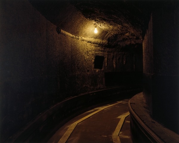 Forestillingen om Tivoli/ The Notion of Tivoli Forestillingen om Tivoli/ The Notion of Tivoli, 2000, photography, each 58 x 47 cm
Series of 32 photographies from abandoned amusementpark Tivoli in Copenhagen, DK