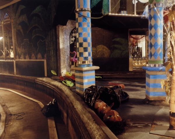 Forestillingen om Tivoli/ The Notion of Tivoli Forestillingen om Tivoli/ The Notion of Tivoli, 2000, photography, each 58 x 47 cm
Series of 32 photographies from abandoned amusementpark Tivoli in Copenhagen, DK