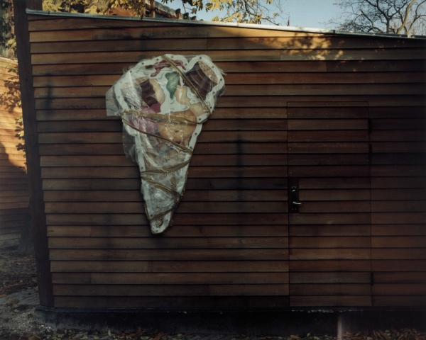 Forestillingen om Tivoli/ The notion of Tivoli Forestillingen om Tivoli/ The notion of Tivoli, 2000, photography, each 58 x 47 cm
Series of 32 photographies from abandoned amusementpark Tivoli in Copenhagen, DK