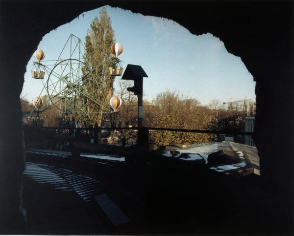 Forestillingen om Tivoli/ The Notion of Tivoli, 2000, photography, each 58 x 47 cm
Series of 32 photographies from abandoned amusementpark Tivoli in Copenhagen, DK